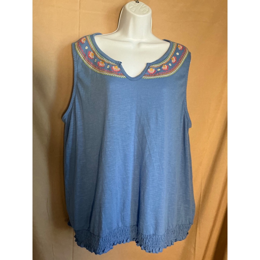 New York Laundry Sleeveless Top Women 3X Blue Excellent Embroidered Smocked Hem